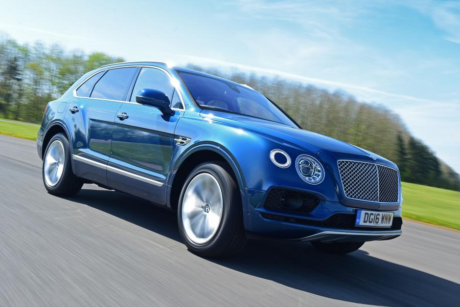  Bentley Bentayga 2016 года  (UK) (фото 9 из 15)